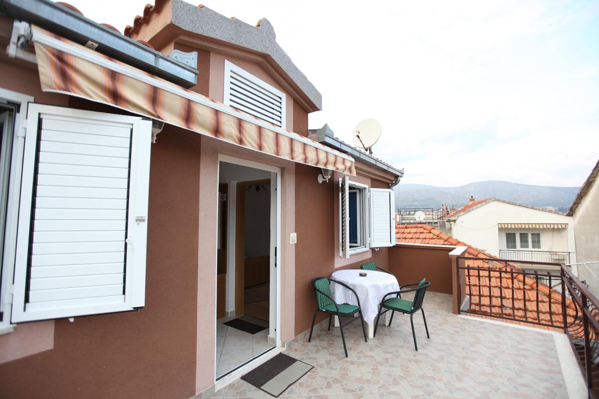 Apartment Jure Trogir Bagian luar foto